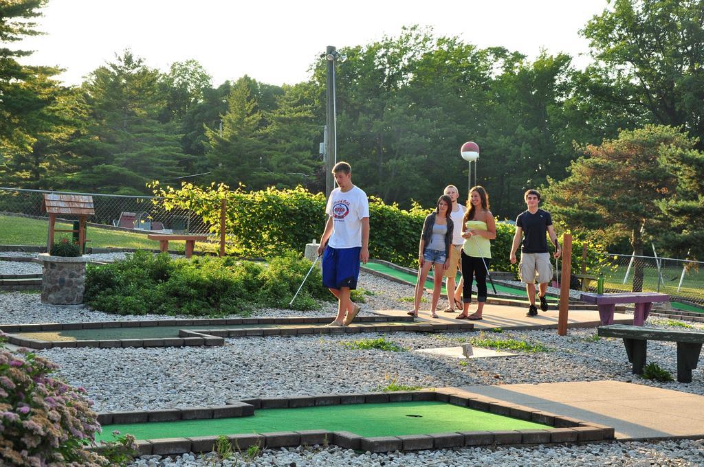 Plymouth Rock Camping Resort Basic Cabin Elkhart Lake Eksteriør bilde