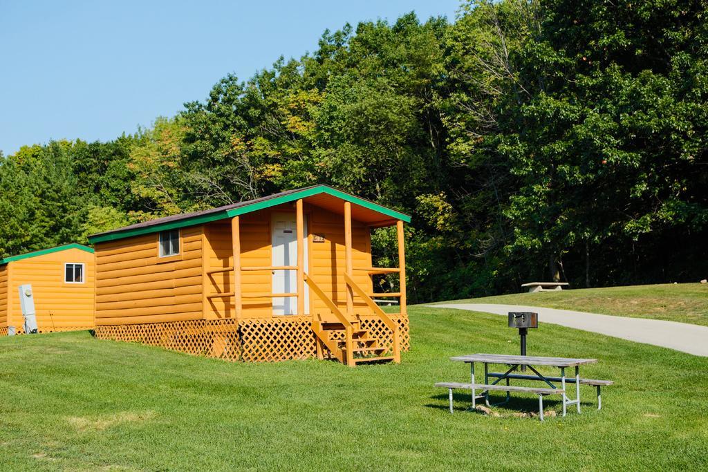 Plymouth Rock Camping Resort Basic Cabin Elkhart Lake Eksteriør bilde